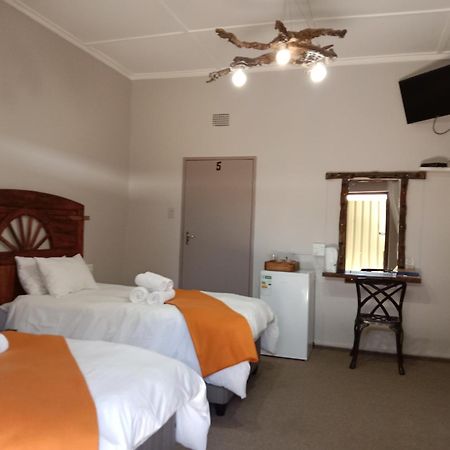 Die Windpomp Guesthouse Gobabis Exterior photo