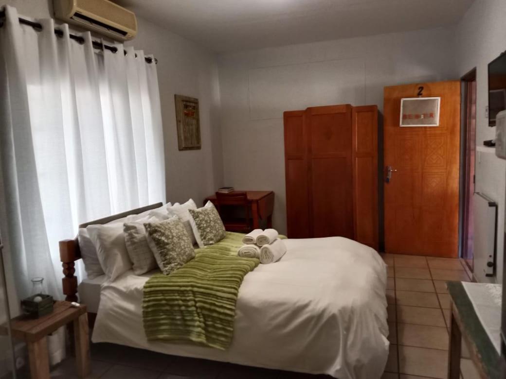 Die Windpomp Guesthouse Gobabis Exterior photo